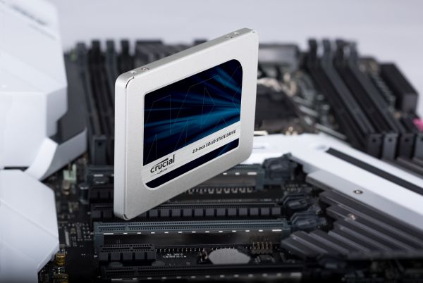 Jakartanotebook Ssd Crucial 500gb Mx500 Crucial SATA Internal SSD